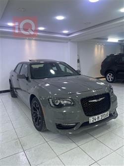 کرایسلەر 300